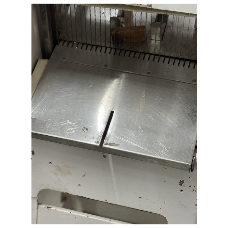 Used Oliver Bread Slicer - FOR02200